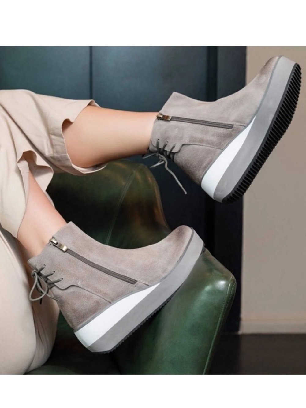 Antelope Fran Gray Suede Platform Ankle Boots size 39 - runs small fits 7.5 best